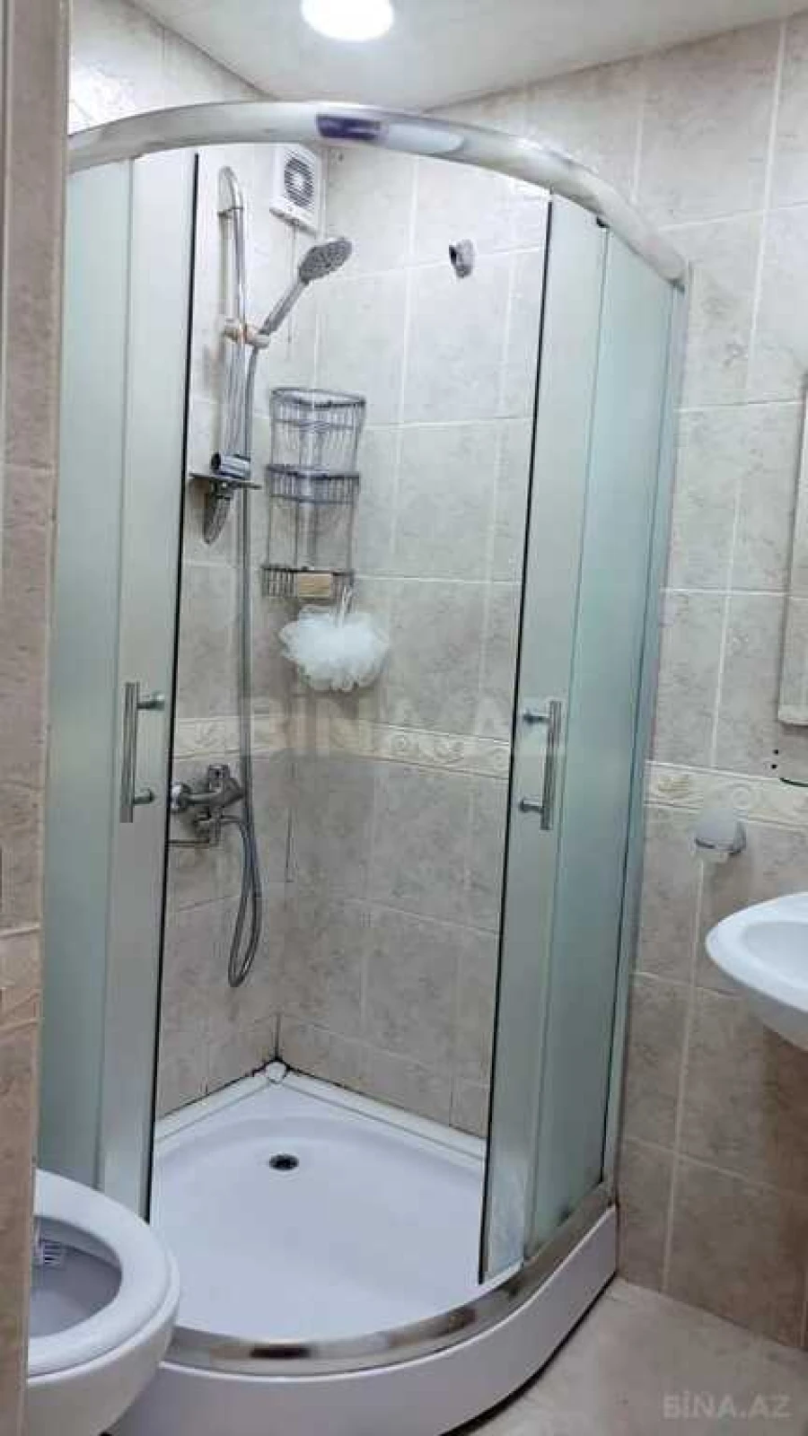 Satılır 2 otaqlı mənzil 62 m²