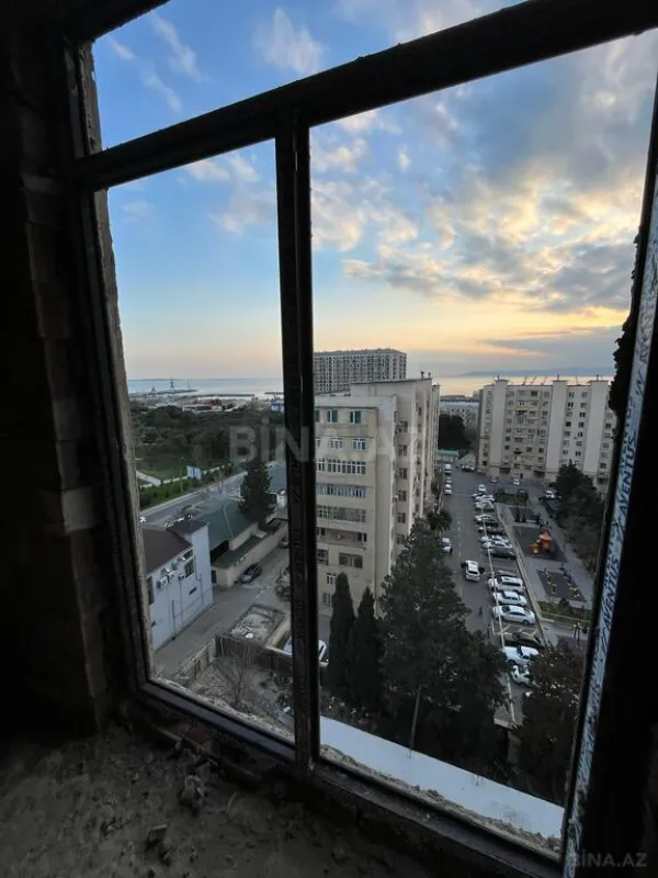 Satılır 2 otaqlı mənzil 74 m²