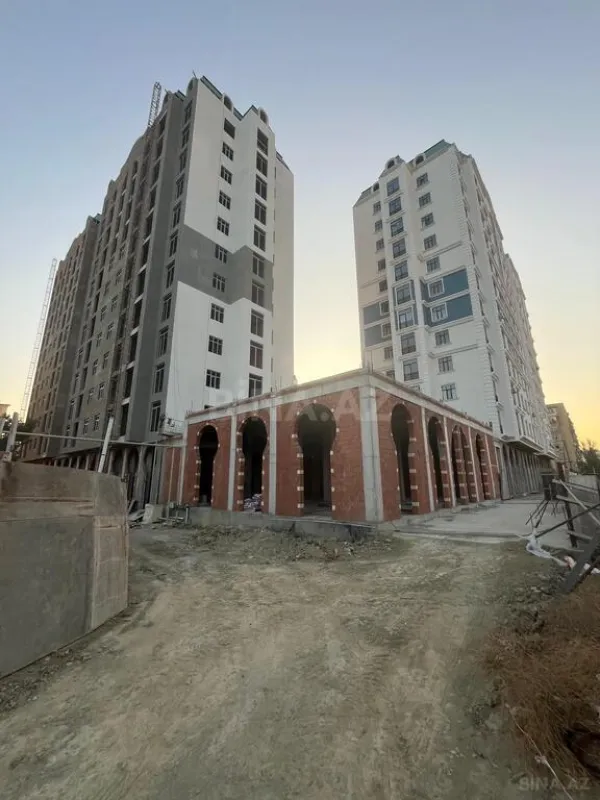 Satılır 2 otaqlı mənzil 74 m²