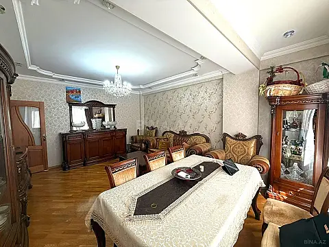 Satılır 3 otaqlı mənzil 106 m²