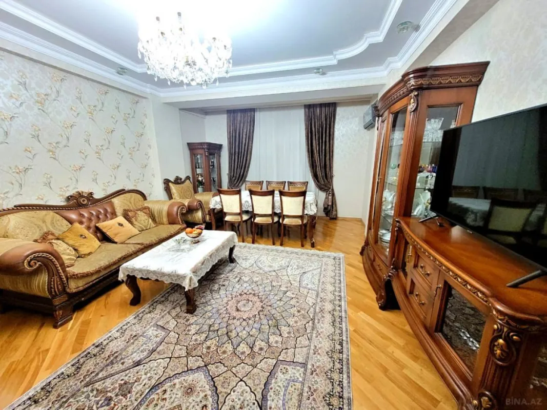 Satılır 3 otaqlı mənzil 106 m²