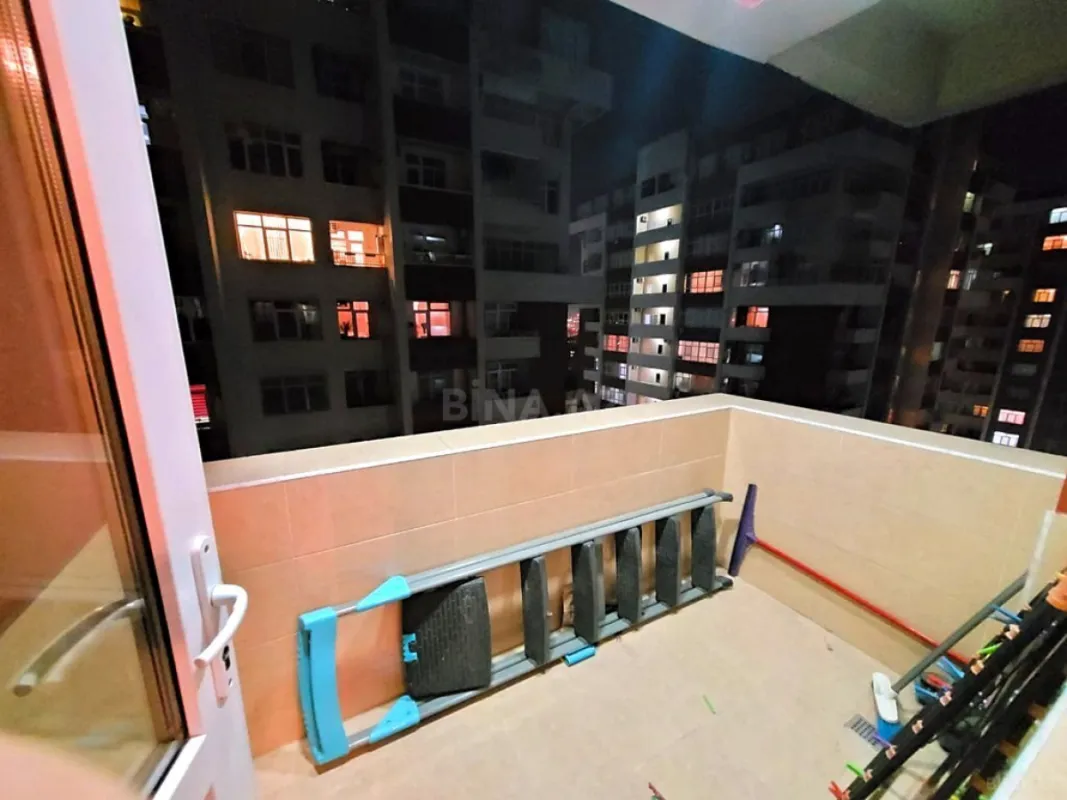 Satılır 3 otaqlı mənzil 106 m²