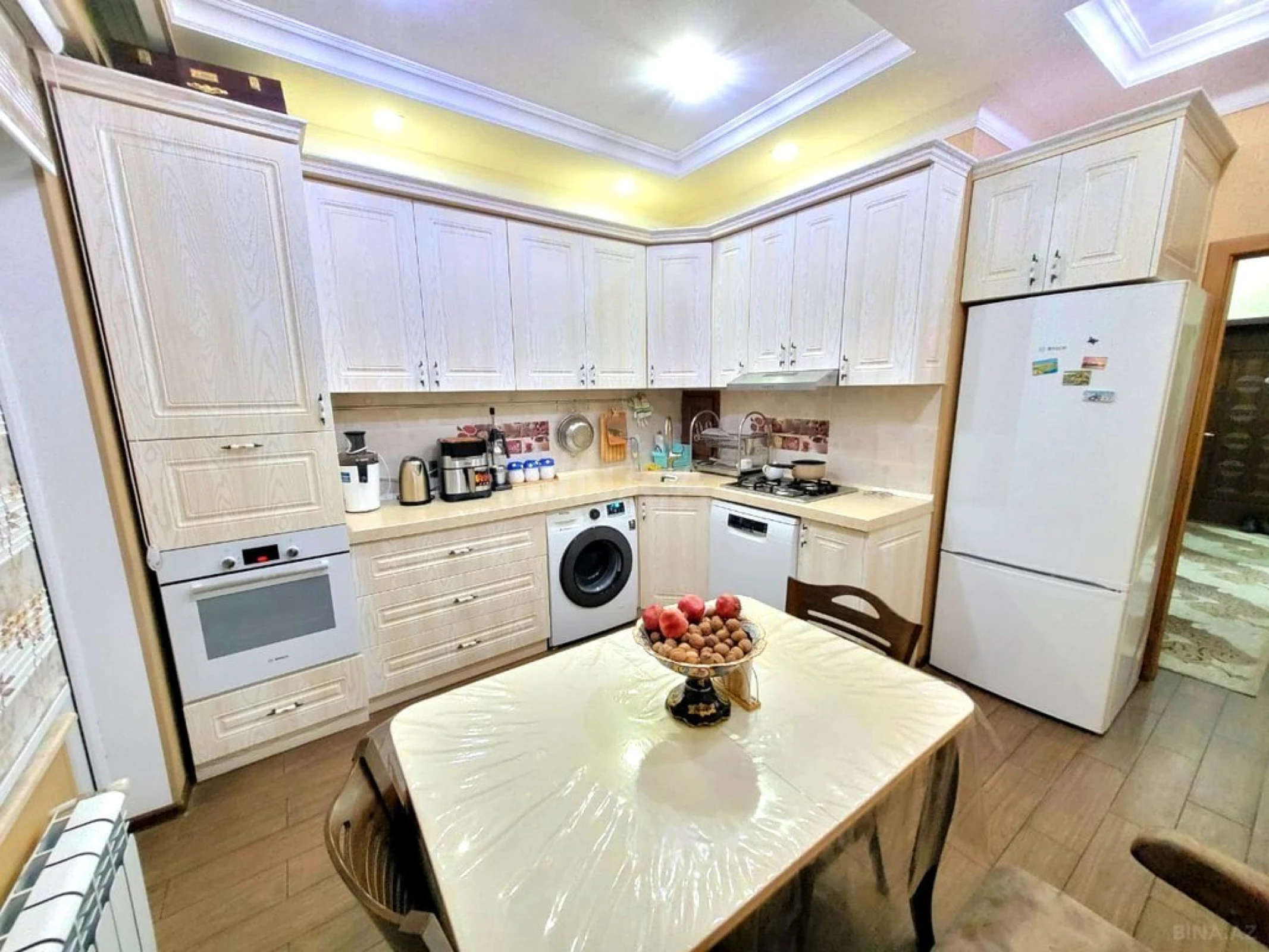 Satılır 3 otaqlı mənzil 106 m²