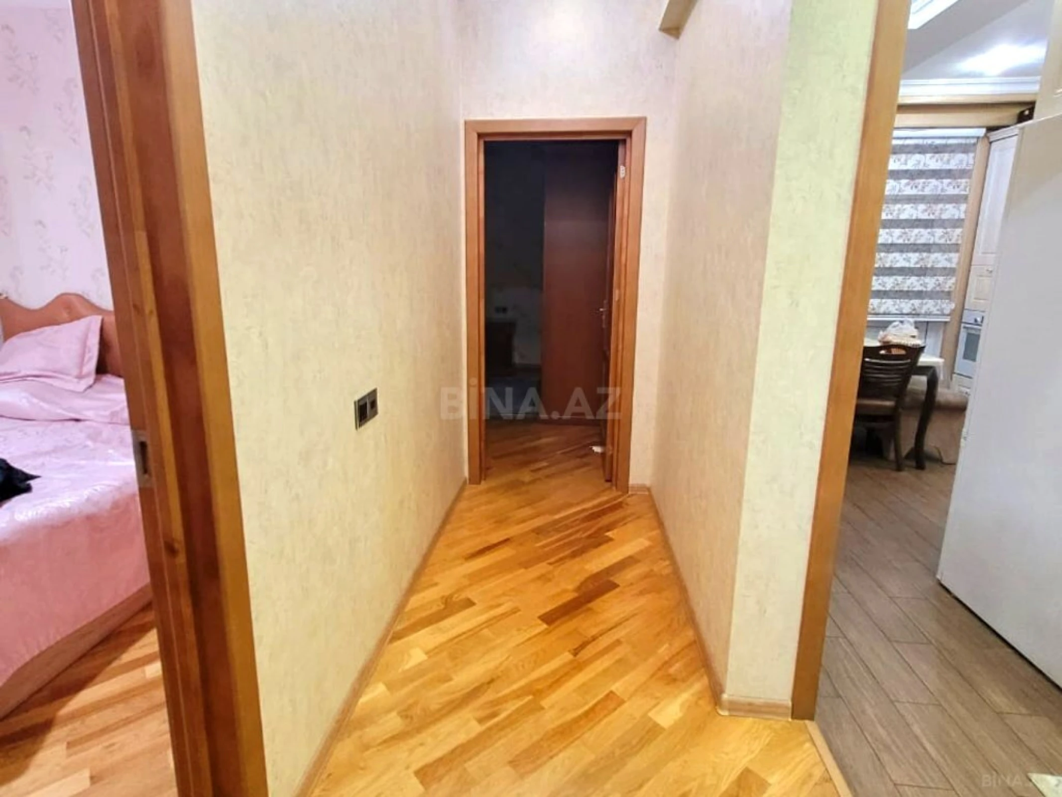 Satılır 3 otaqlı mənzil 106 m²