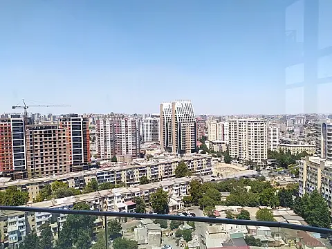 Kirayə verilir 15 otaqlı ofis 800 m²