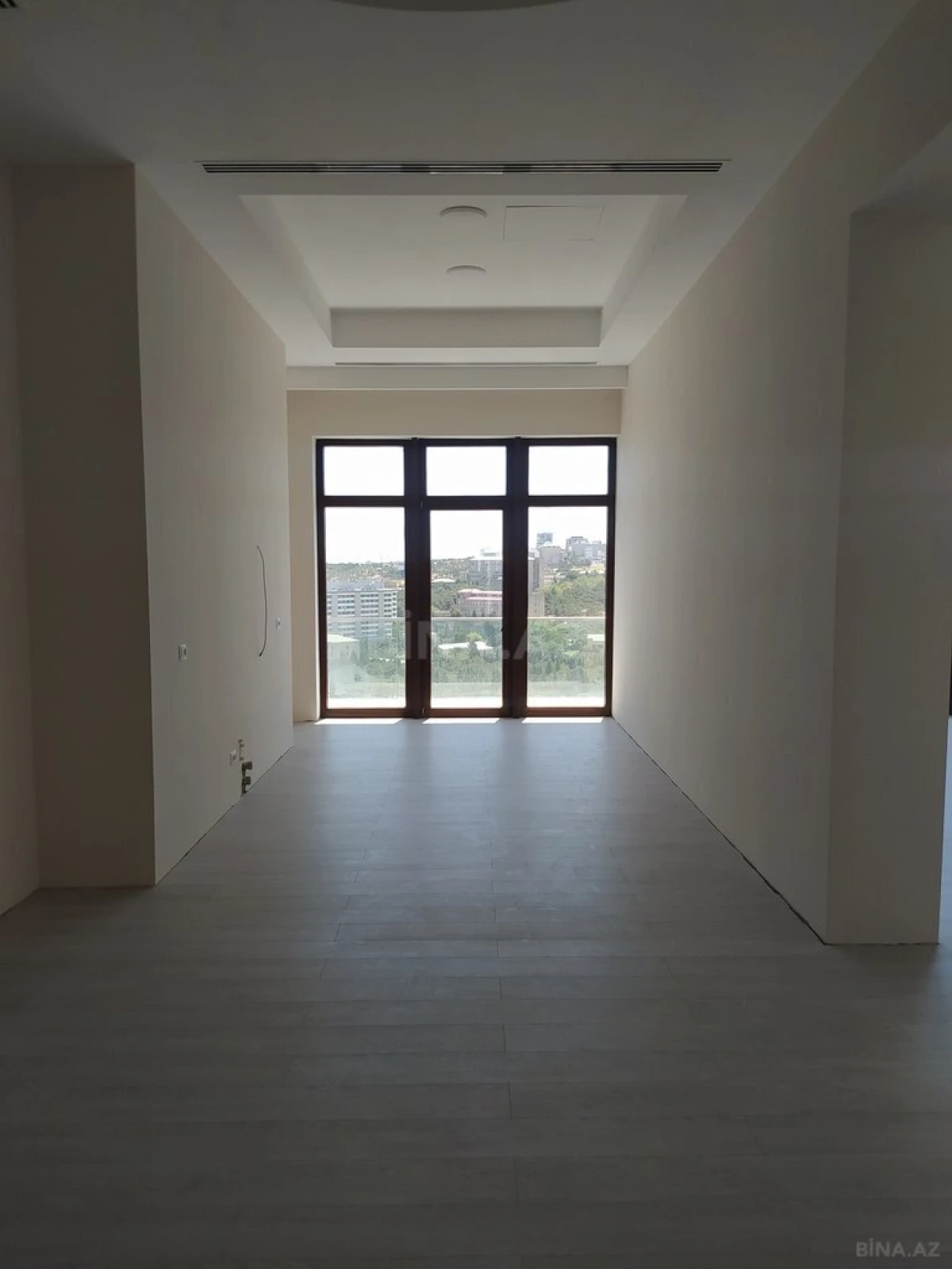 Kirayə verilir 15 otaqlı ofis 800 m²