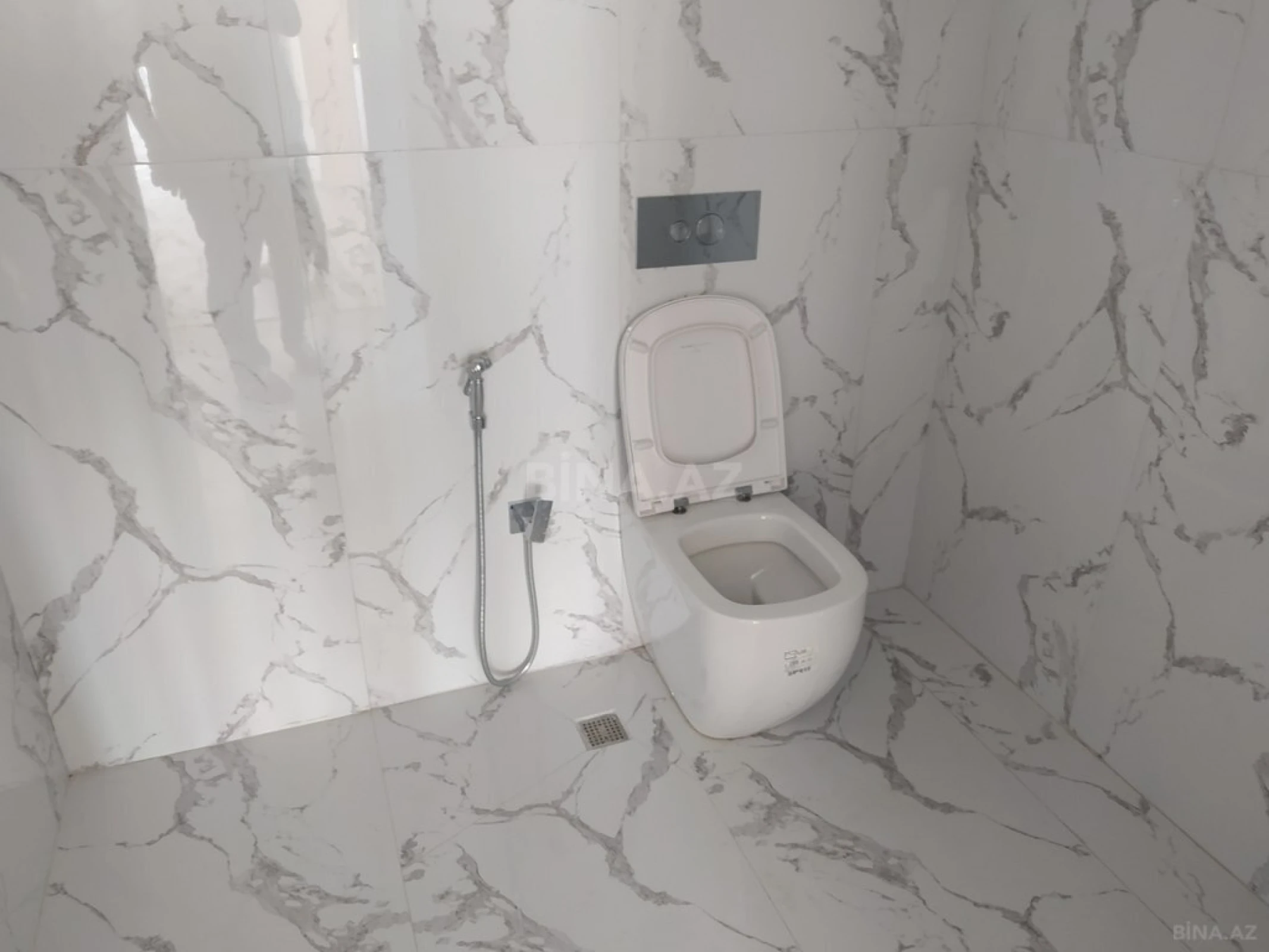 Kirayə verilir 15 otaqlı ofis 800 m²