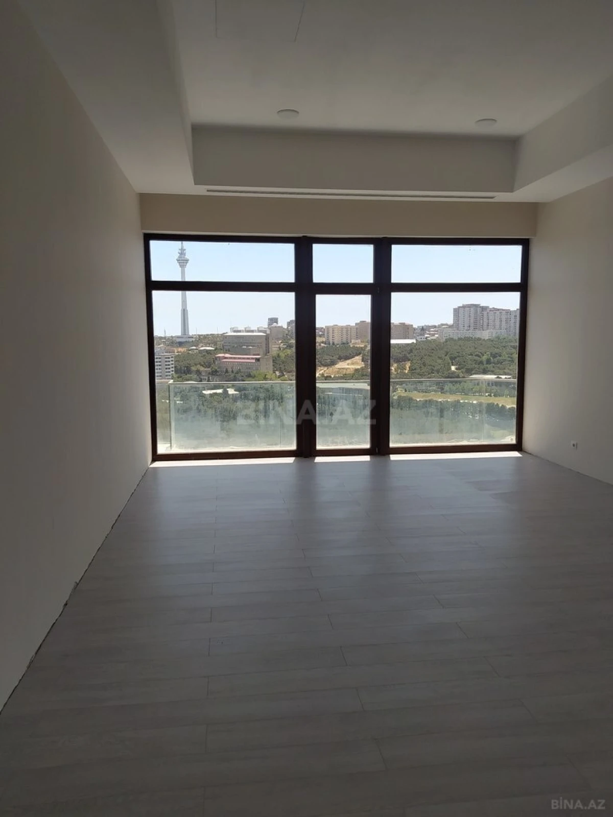 Kirayə verilir 15 otaqlı ofis 800 m²