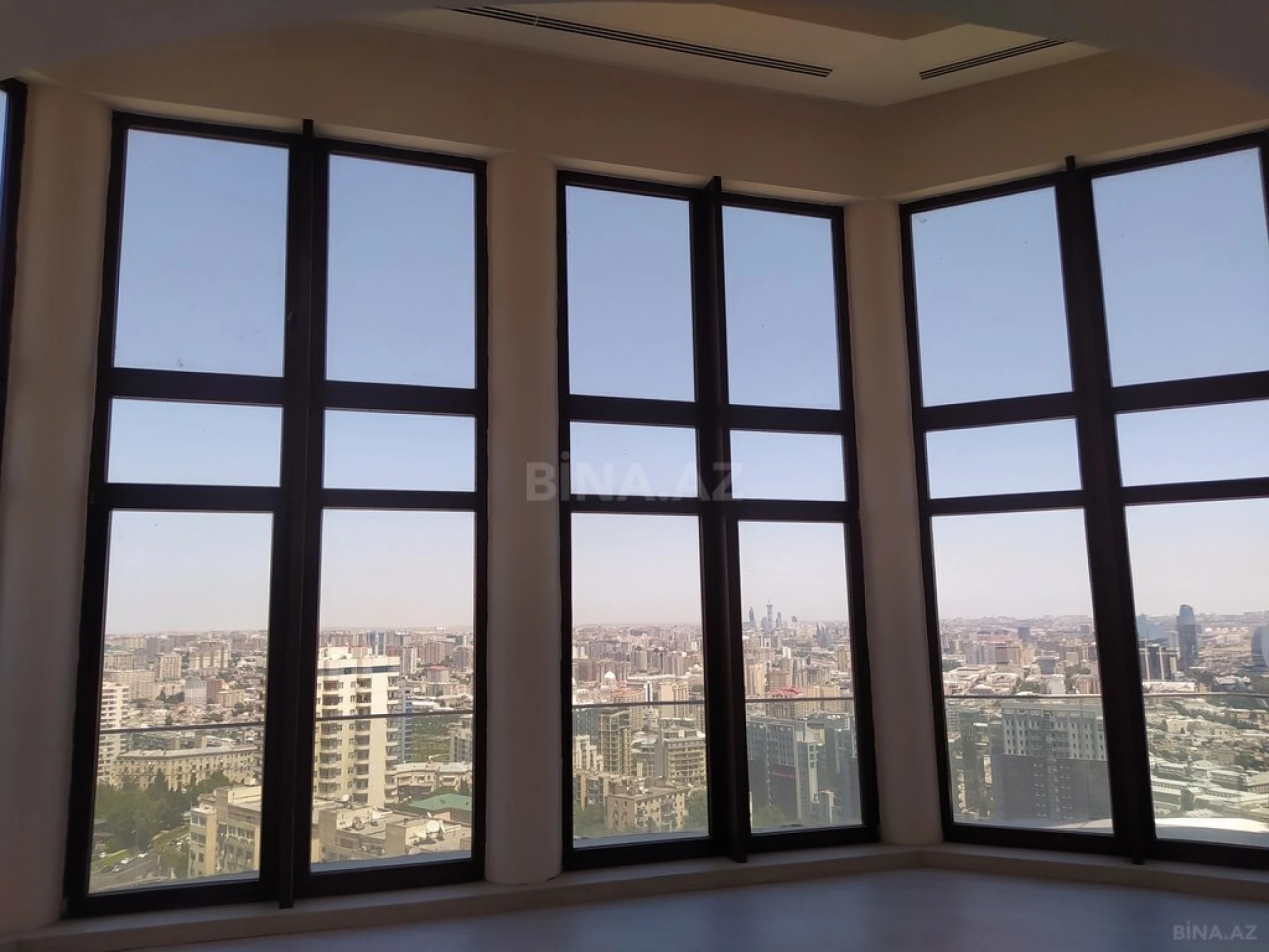 Kirayə verilir 15 otaqlı ofis 800 m²
