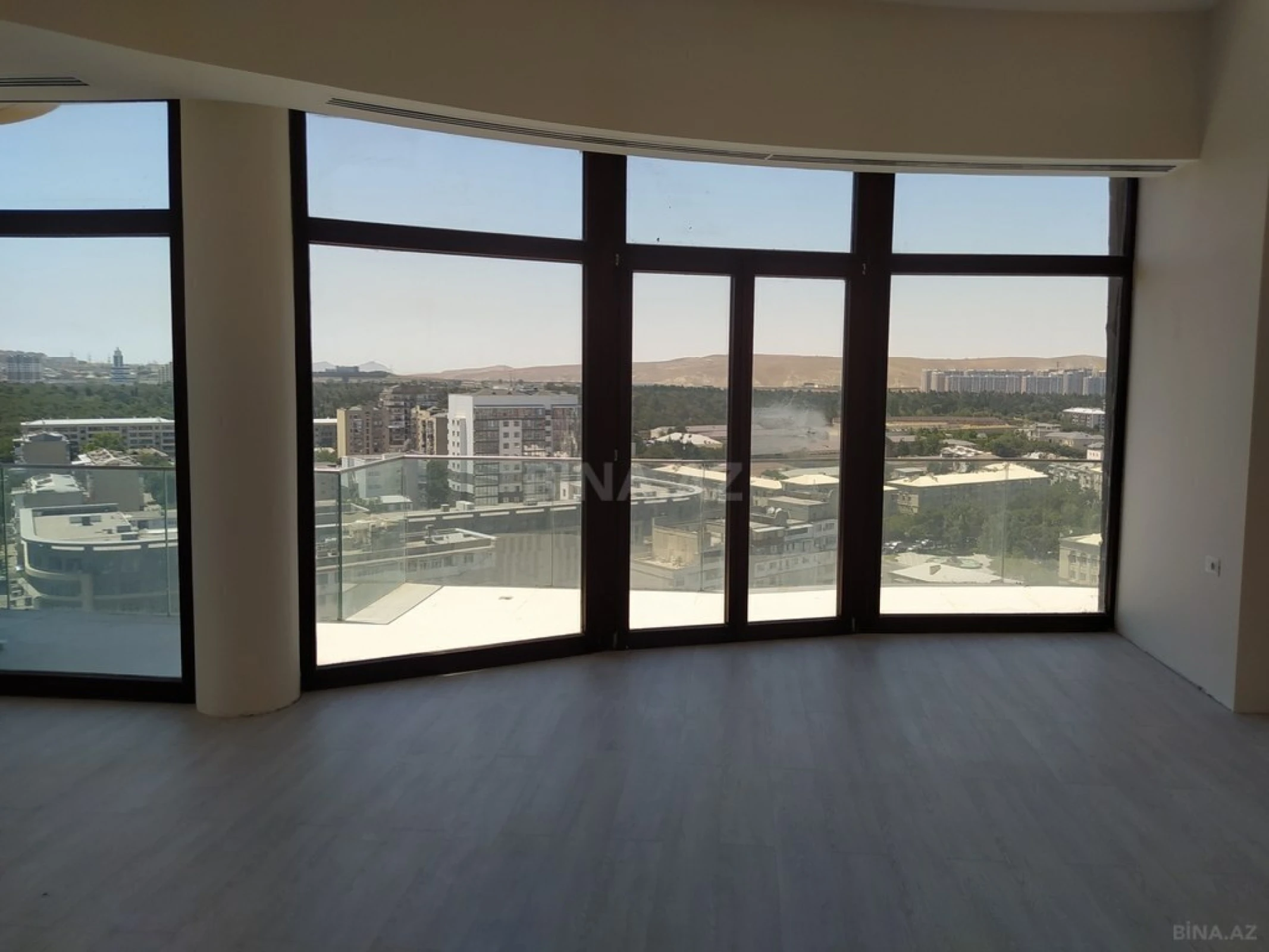 Kirayə verilir 15 otaqlı ofis 800 m²