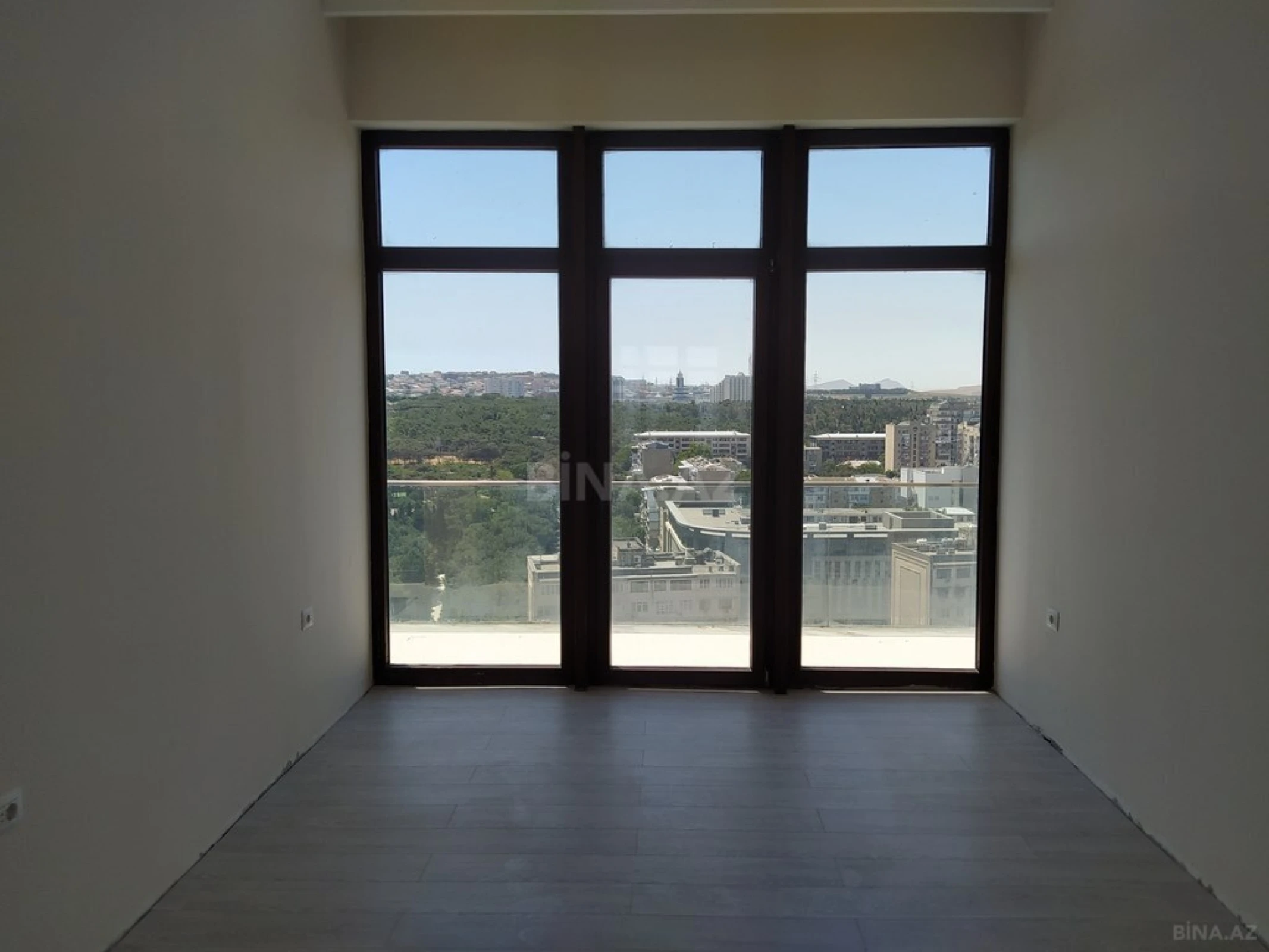 Kirayə verilir 15 otaqlı ofis 800 m²