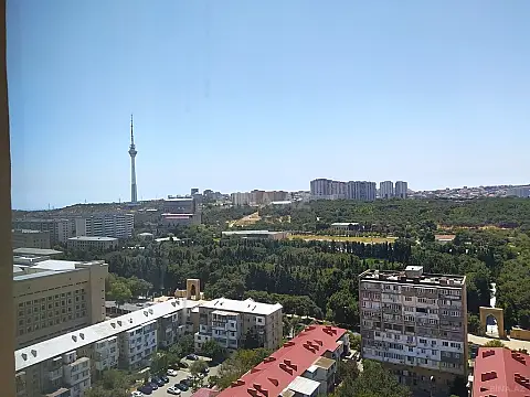 Kirayə verilir 15 otaqlı ofis 800 m²