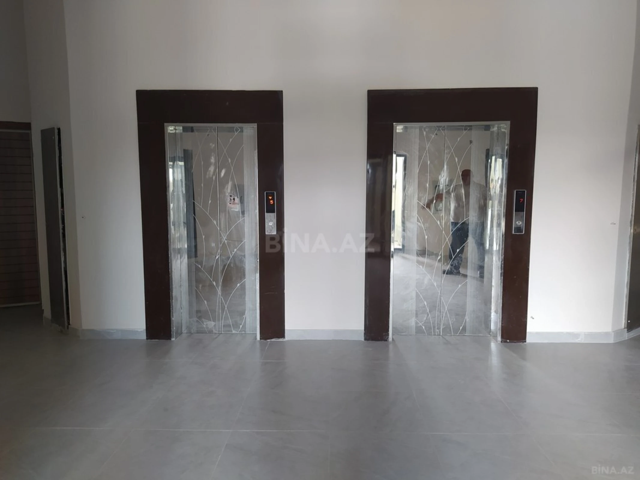 Kirayə verilir 15 otaqlı ofis 800 m²