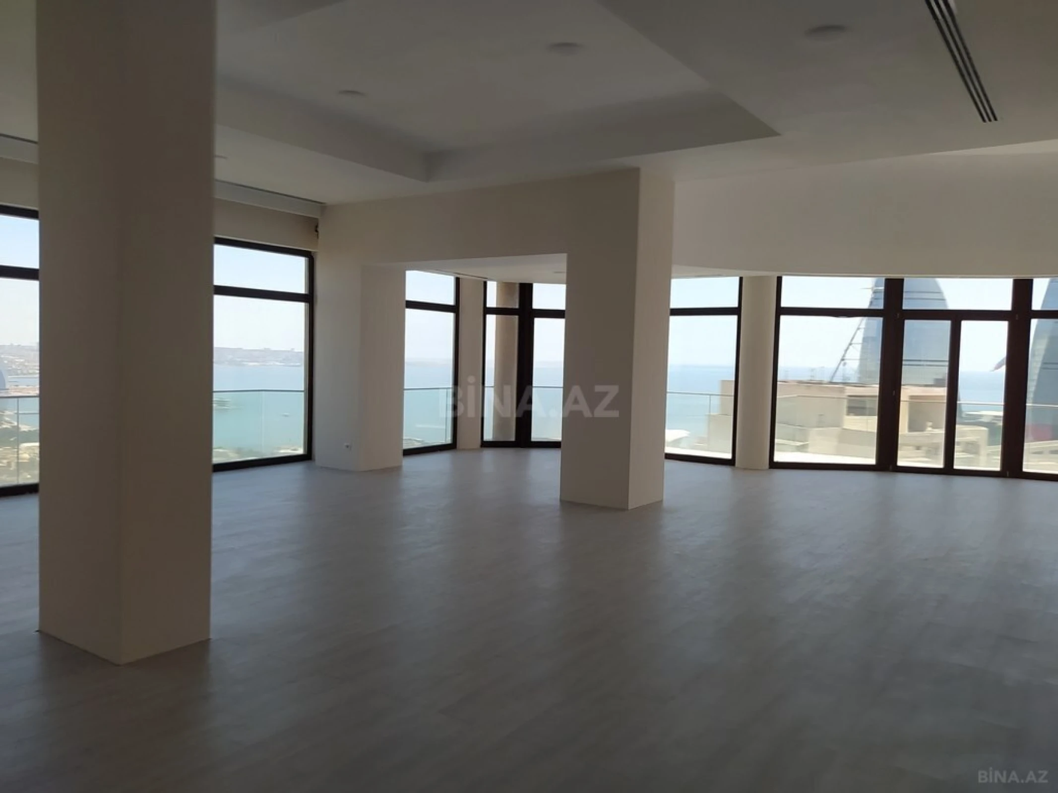 Kirayə verilir 15 otaqlı ofis 800 m²