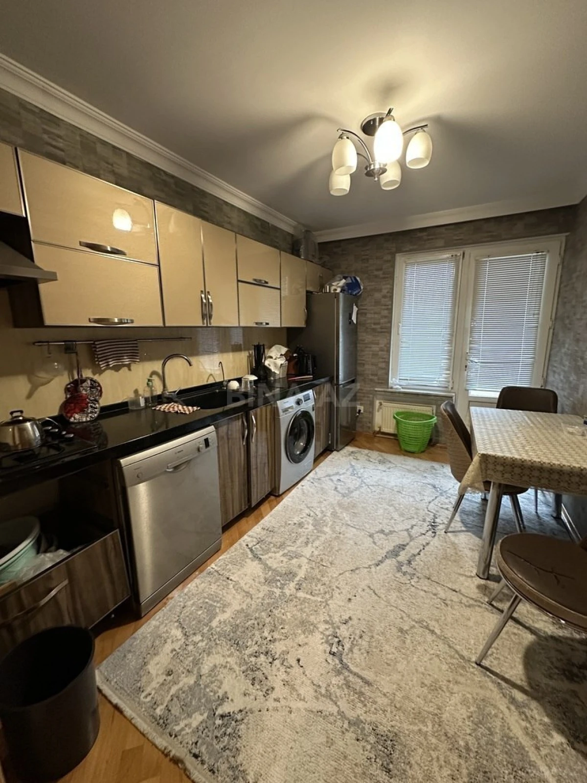 Satılır 3 otaqlı mənzil 90 m²