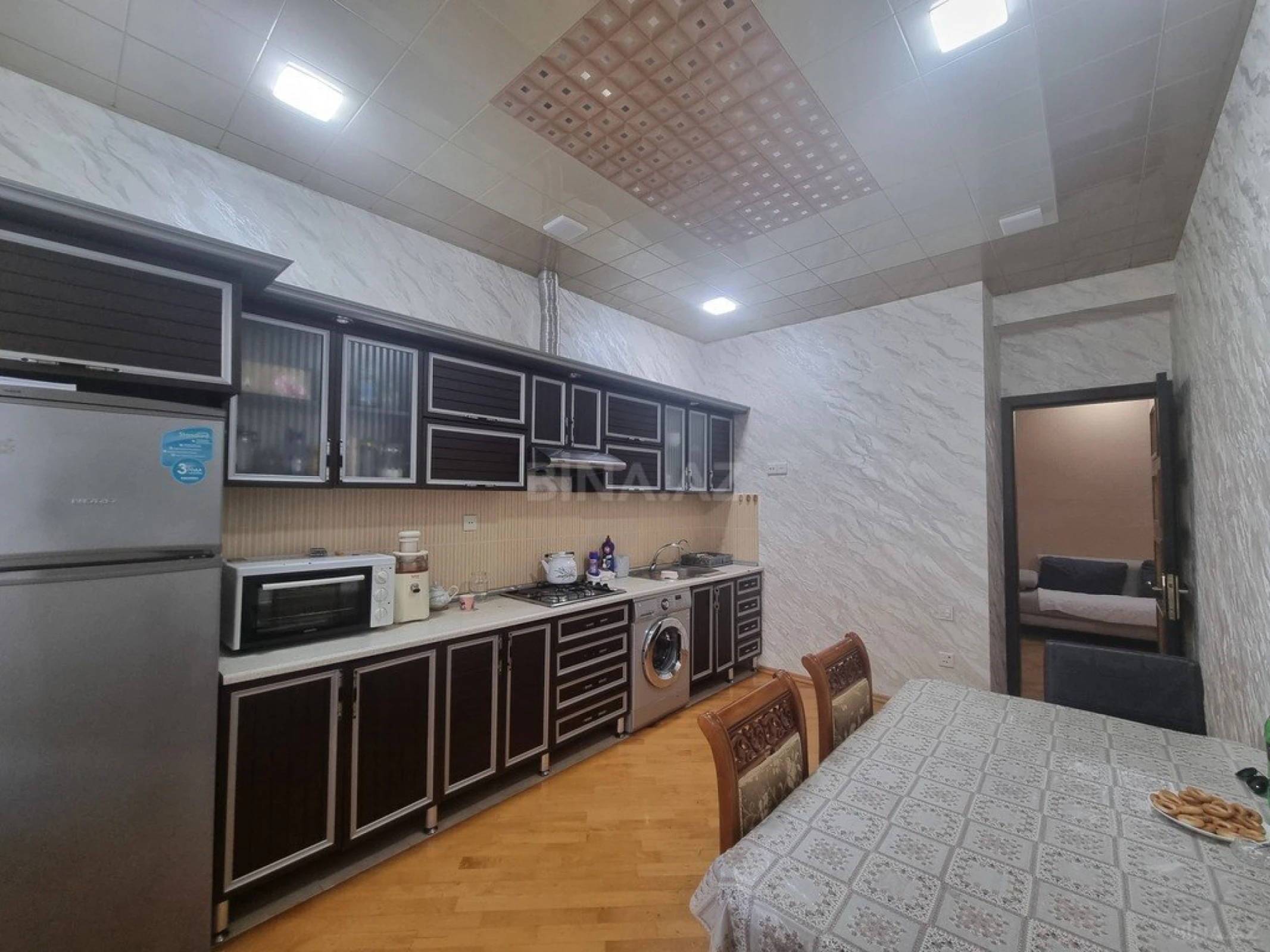 Satılır 2 otaqlı mənzil 125 m²