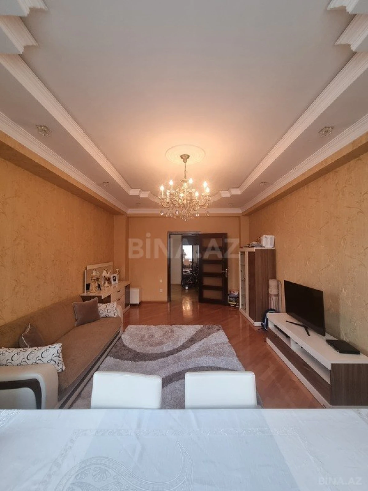 Satılır 2 otaqlı mənzil 125 m²