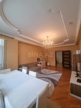 Satılır 2 otaqlı mənzil 125 m²