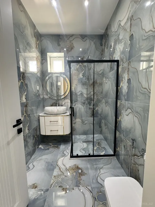 Satılır 5 otaqlı həyət evi 220 m²