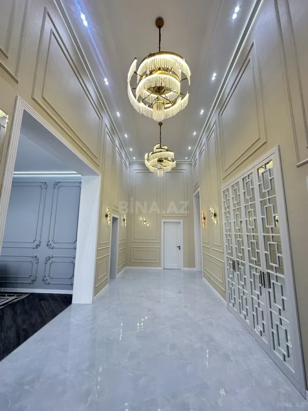 Satılır 5 otaqlı həyət evi 220 m²