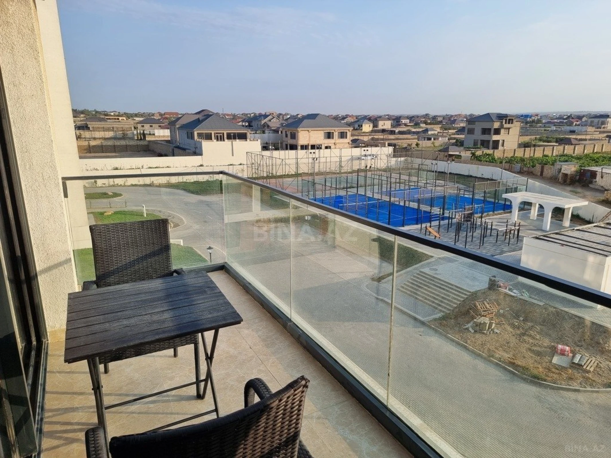 Kirayə verilir 1 otaqlı mənzil 60 m²