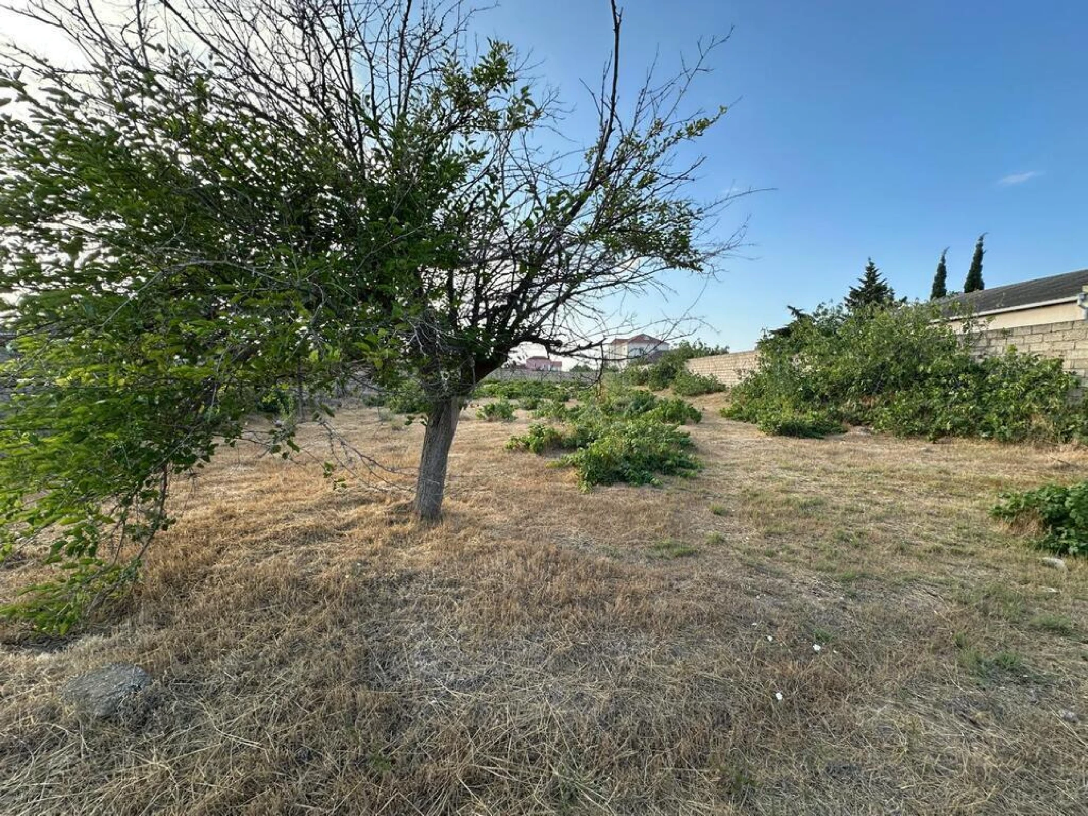 Satılır torpaq sahəsi 12 m²