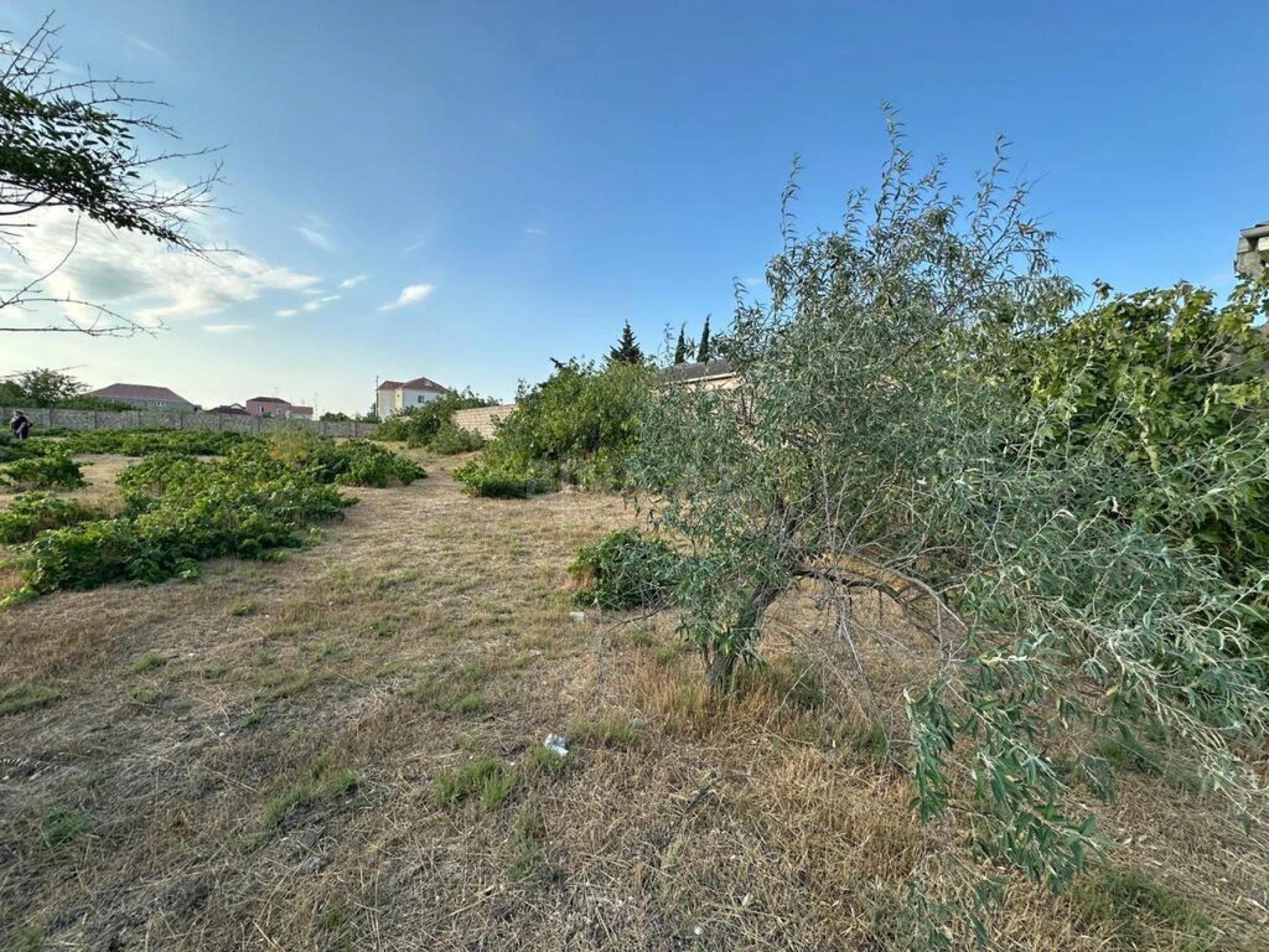 Satılır torpaq sahəsi 12 m²