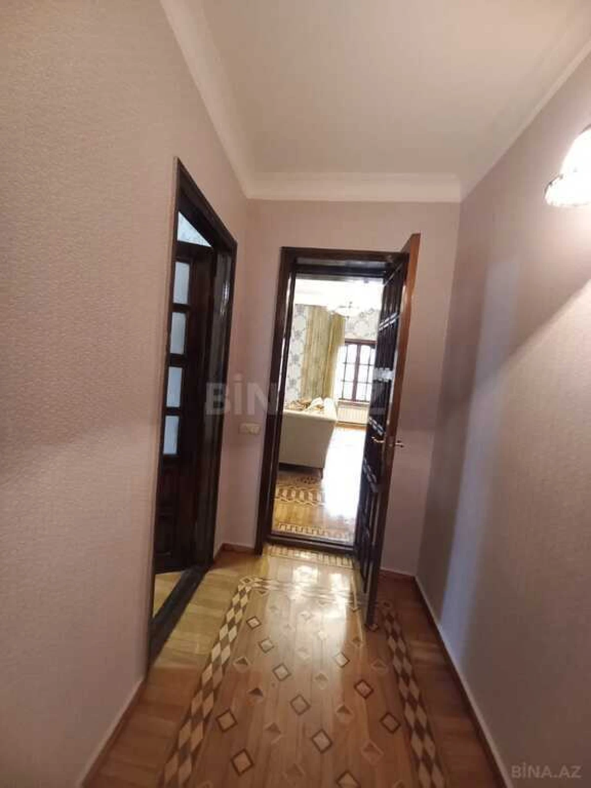 Satılır 5 otaqlı həyət evi 150 m²
