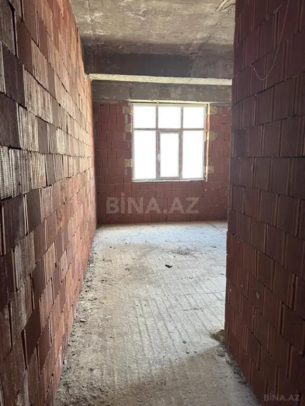 Satılır 3 otaqlı mənzil 137.5 m²
