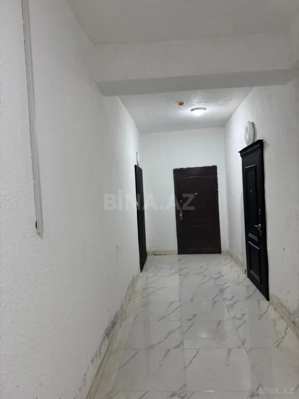 Satılır 3 otaqlı mənzil 137.5 m²