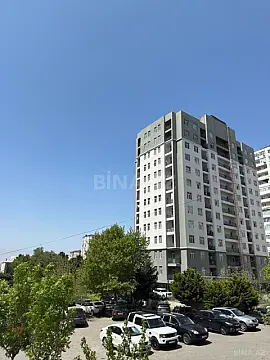 Satılır 3 otaqlı mənzil 137.5 m²