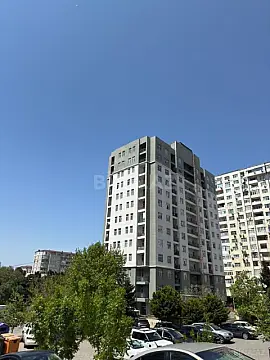 Satılır 3 otaqlı mənzil 137.5 m²