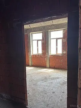 Satılır 3 otaqlı mənzil 137.5 m²