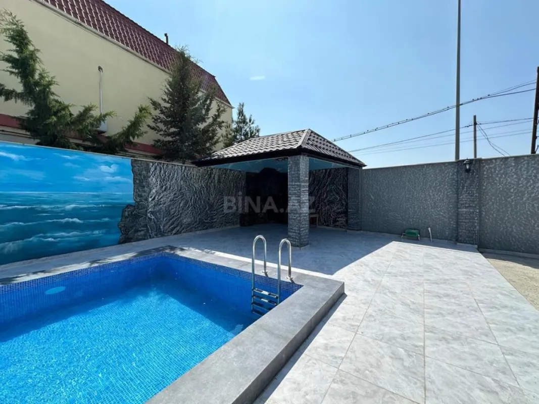 Satılır 5 otaqlı həyət evi 330 m²