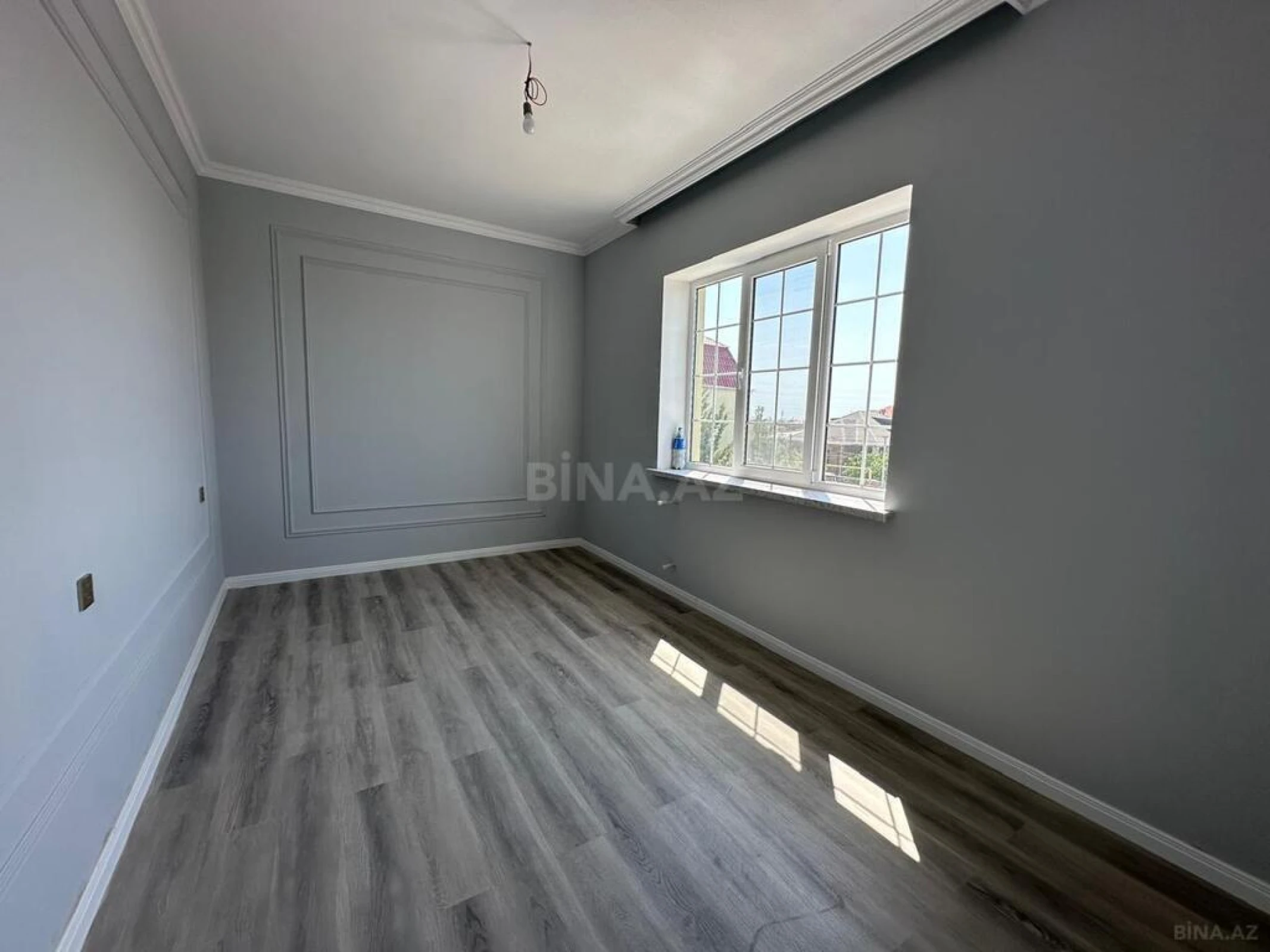 Satılır 5 otaqlı həyət evi 330 m²