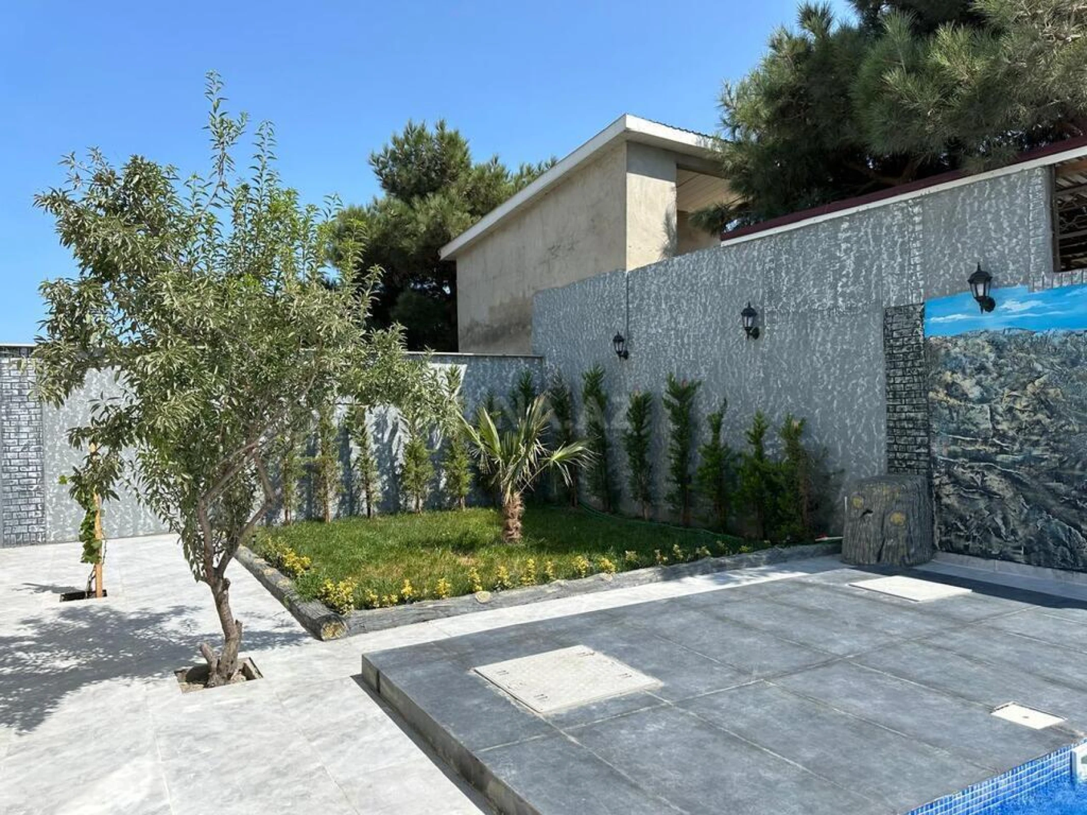 Satılır 5 otaqlı həyət evi 330 m²