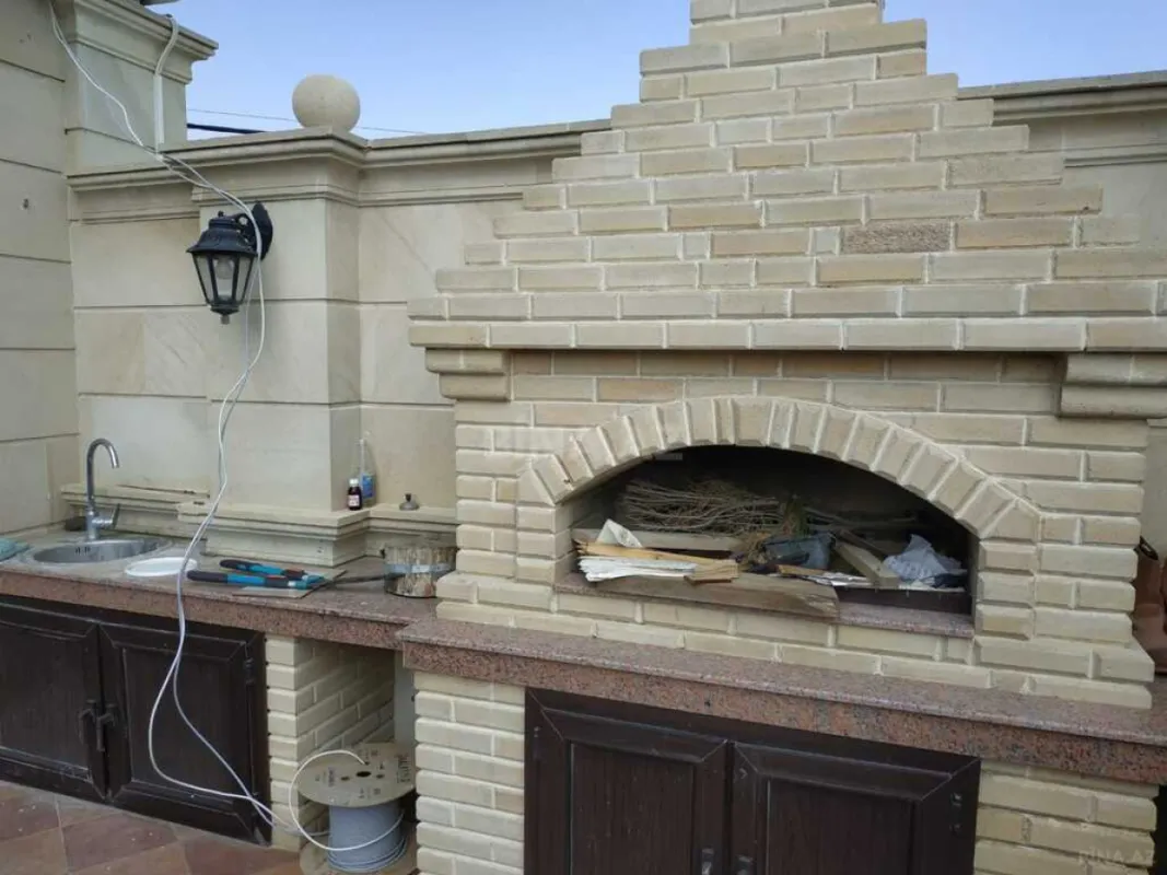 Kirayə verilir 8 otaqlı həyət evi 1000 m²