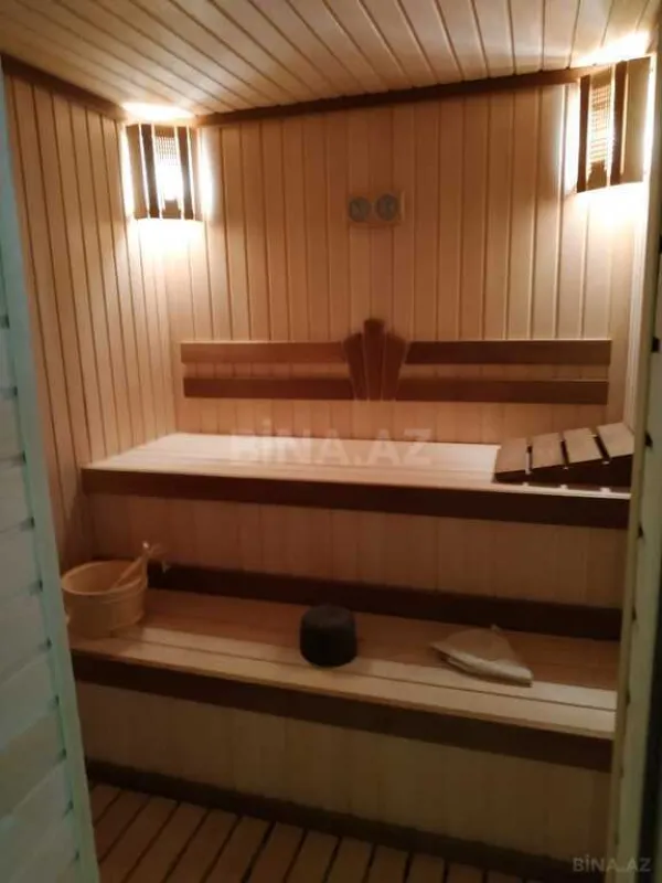 Kirayə verilir 8 otaqlı həyət evi 1000 m²