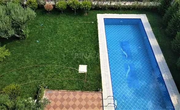 Kirayə verilir 8 otaqlı həyət evi 1000 m²