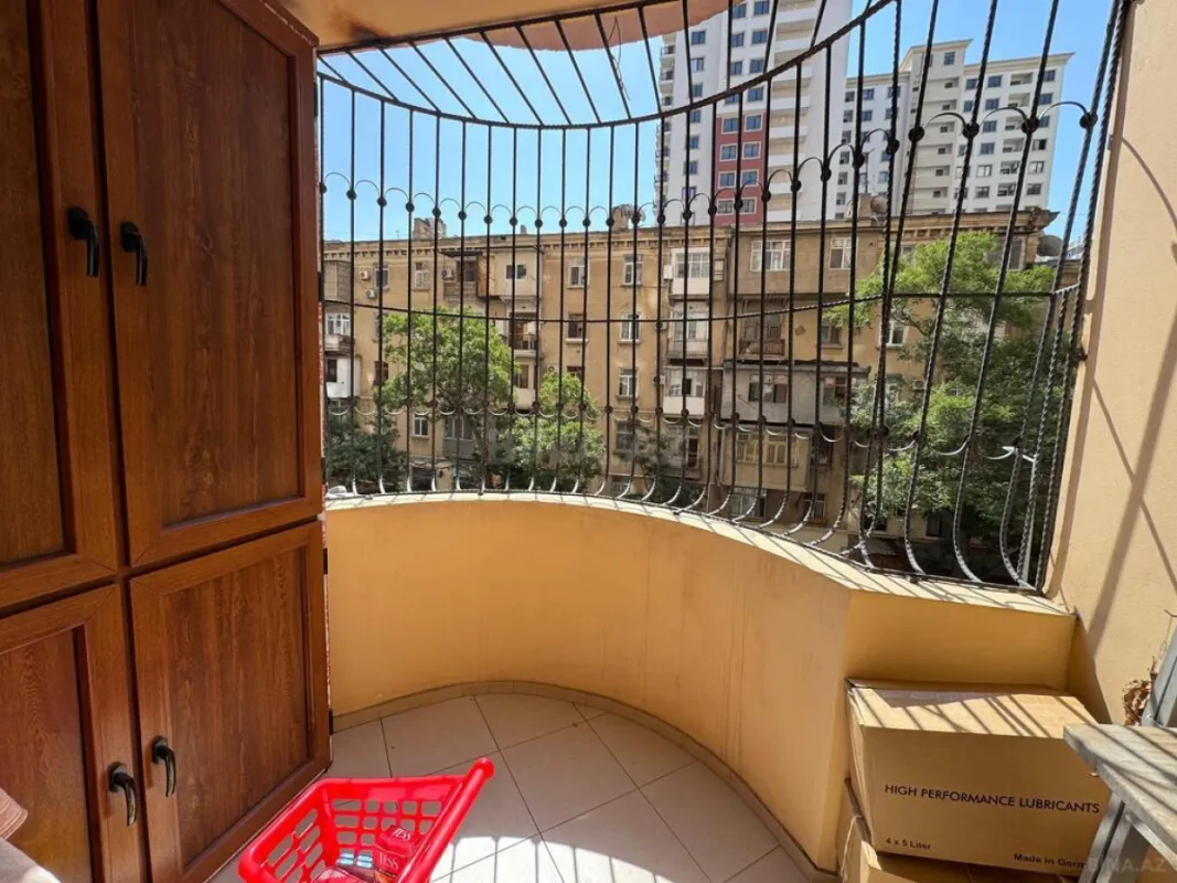 Satılır 3 otaqlı mənzil 100 m²