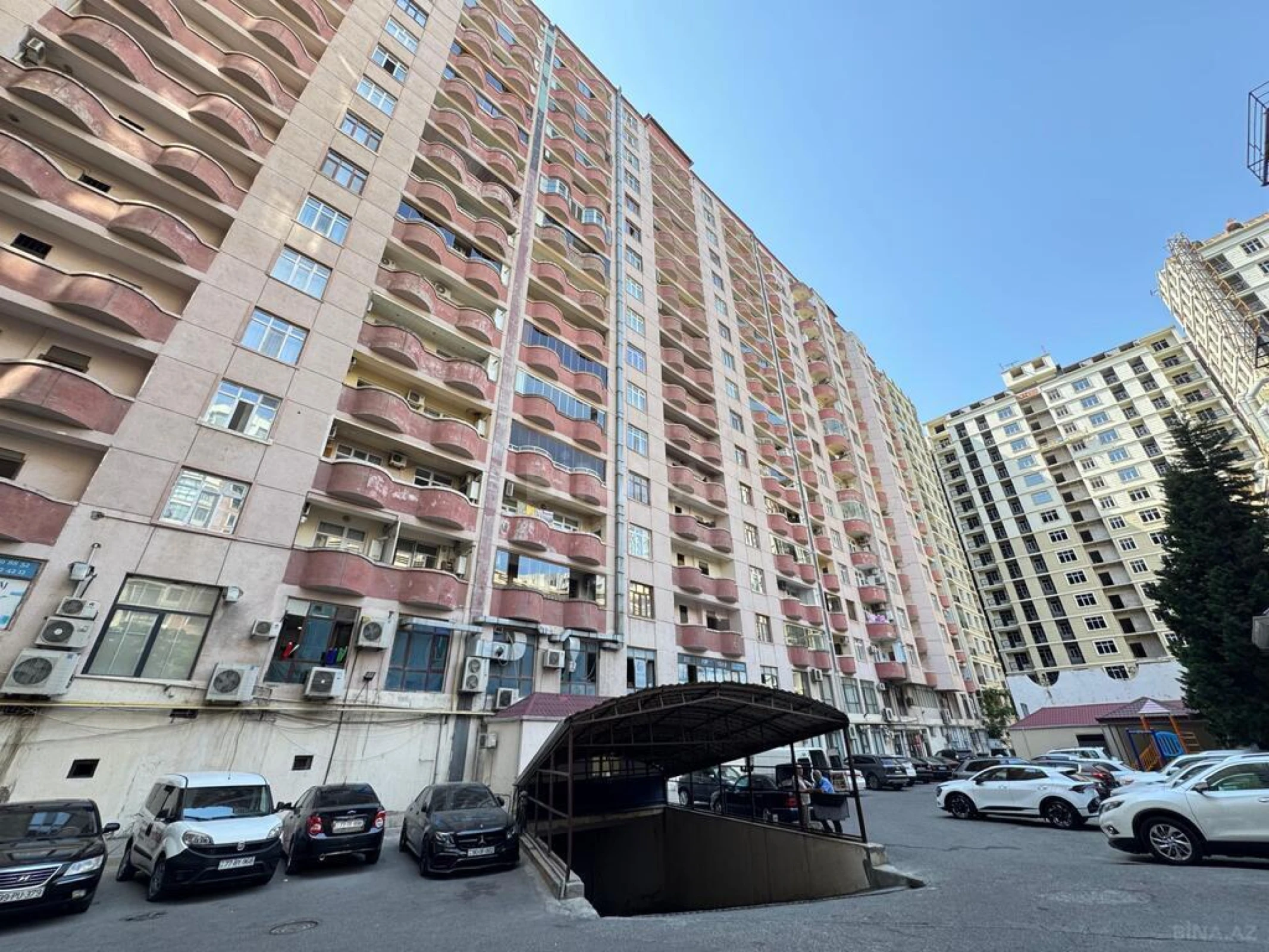 Satılır 3 otaqlı mənzil 100 m²