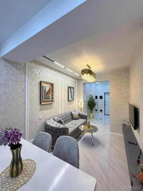 Satılır 3 otaqlı mənzil 83 m²