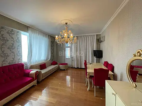 Satılır 3 otaqlı mənzil 95 m²