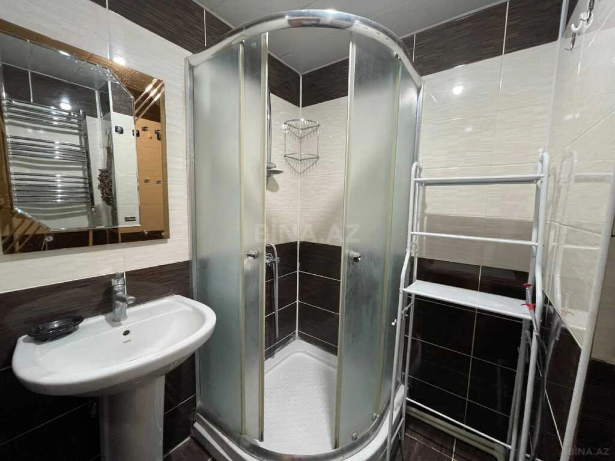 Satılır 3 otaqlı mənzil 95 m²