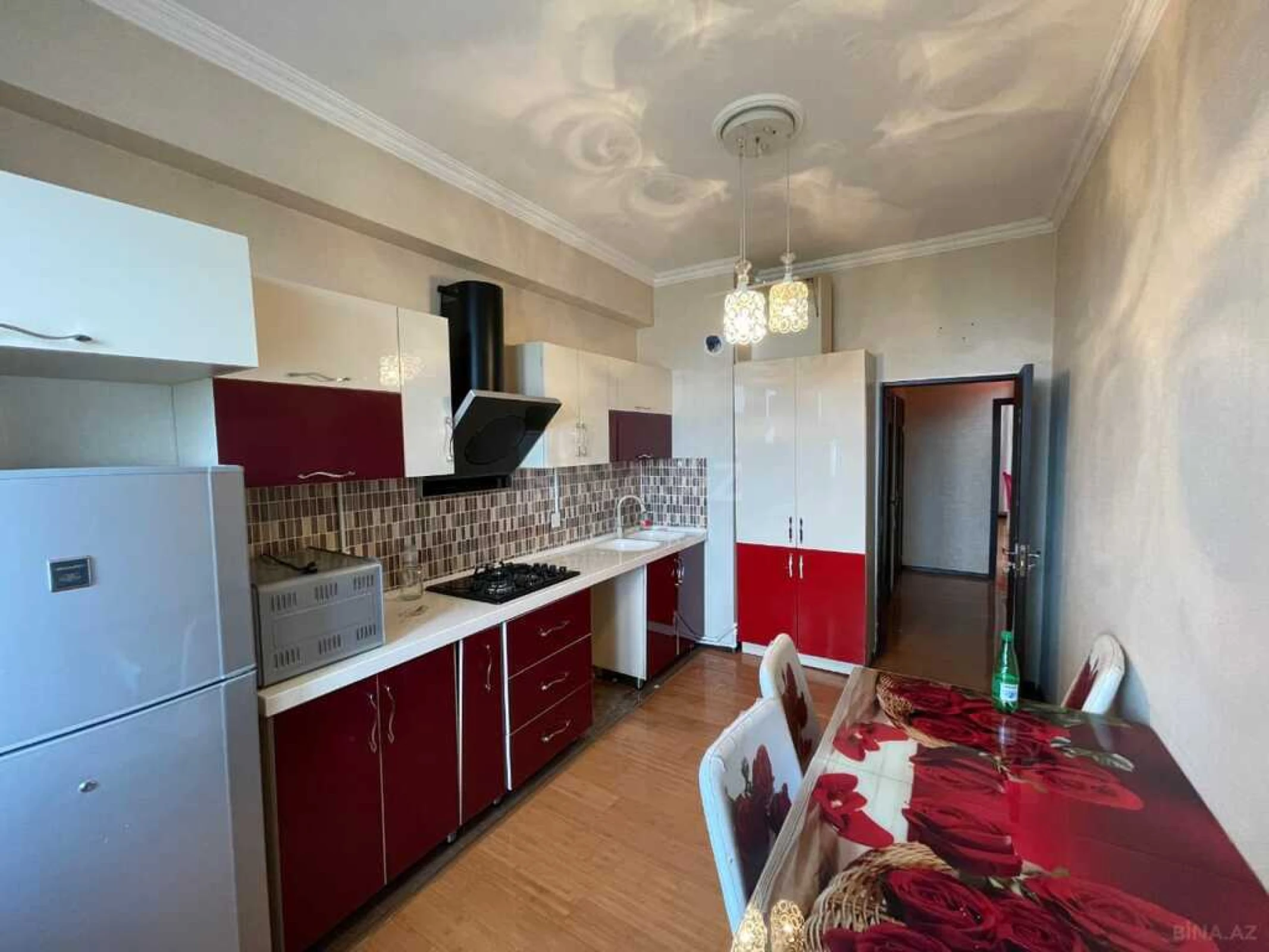 Satılır 3 otaqlı mənzil 95 m²