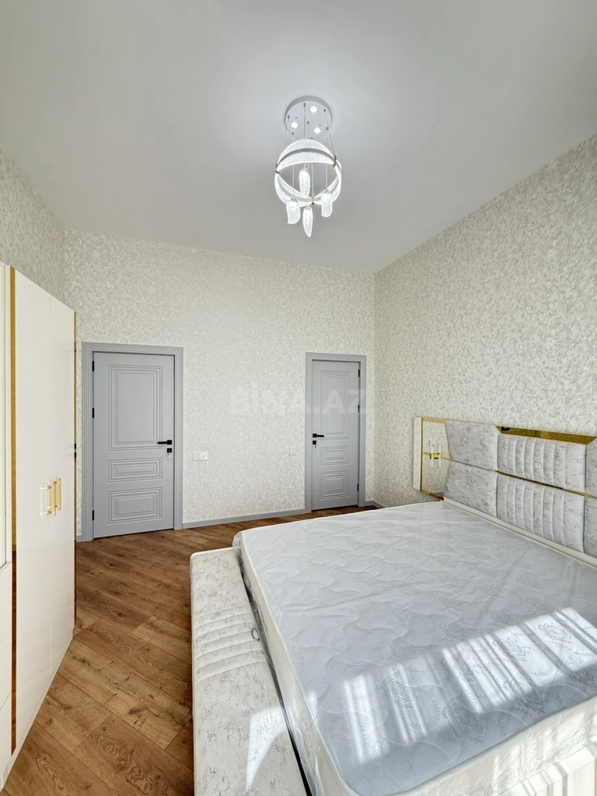 Satılır 4 otaqlı həyət evi 160 m²