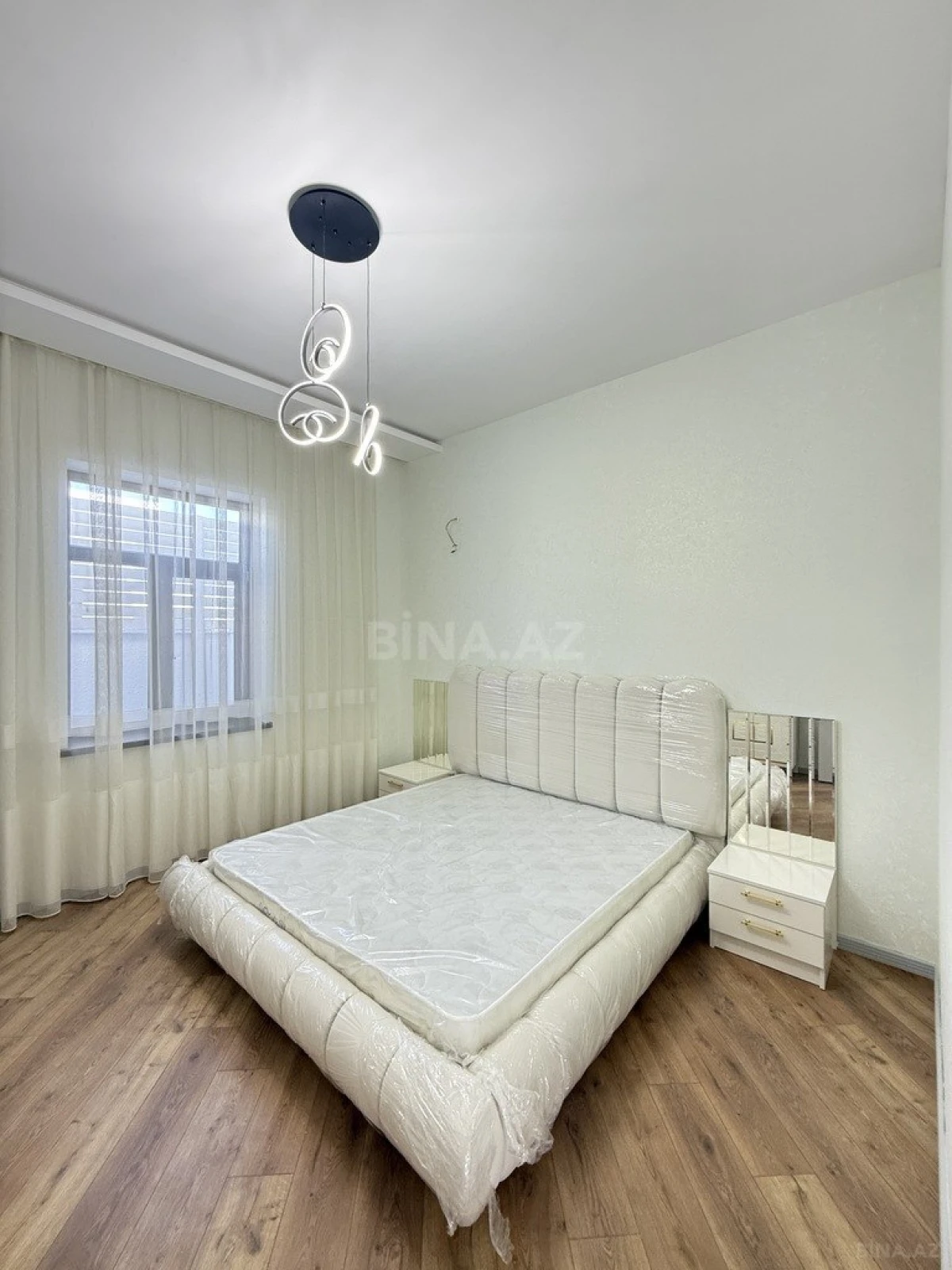 Satılır 4 otaqlı həyət evi 160 m²
