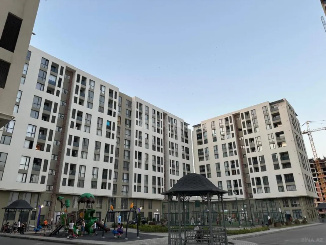 Satılır 3 otaqlı mənzil 82 m²