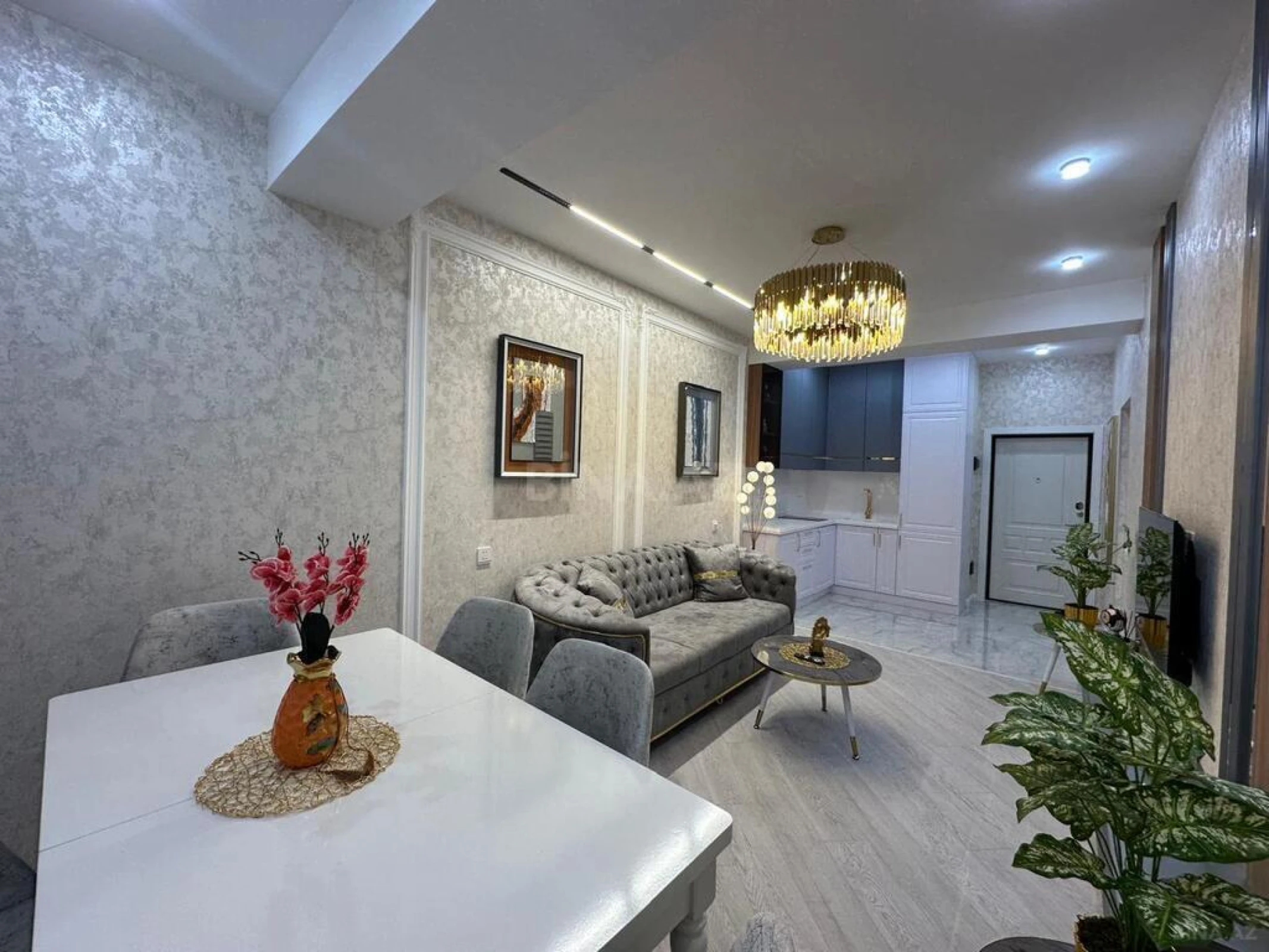 Satılır 2 otaqlı mənzil 55 m²