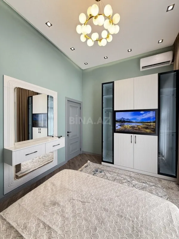 Satılır 4 otaqlı həyət evi 135 m²